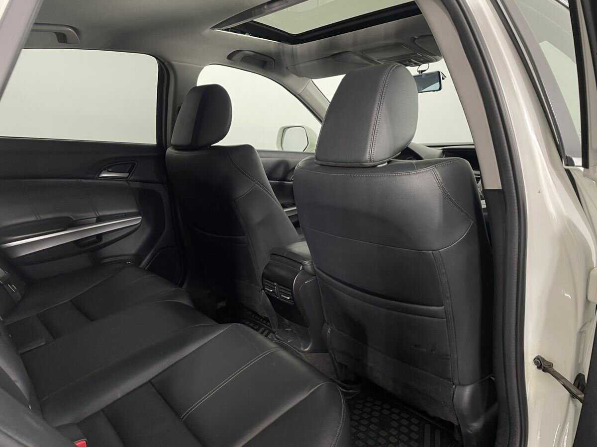 Б/У Хонда Кросстур 2014 года. Фото: #16