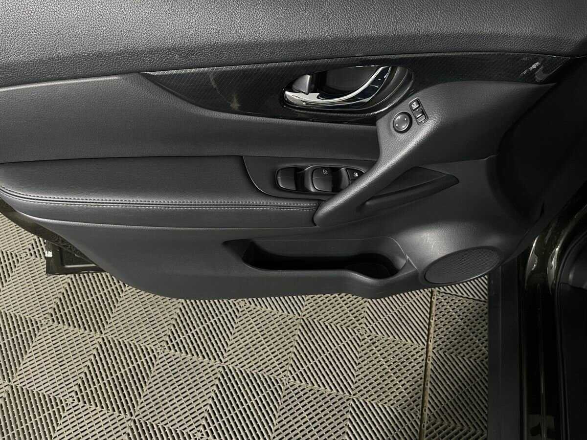 Б/У Ниссан Икс-Трейл 2019 года. Фото: #7