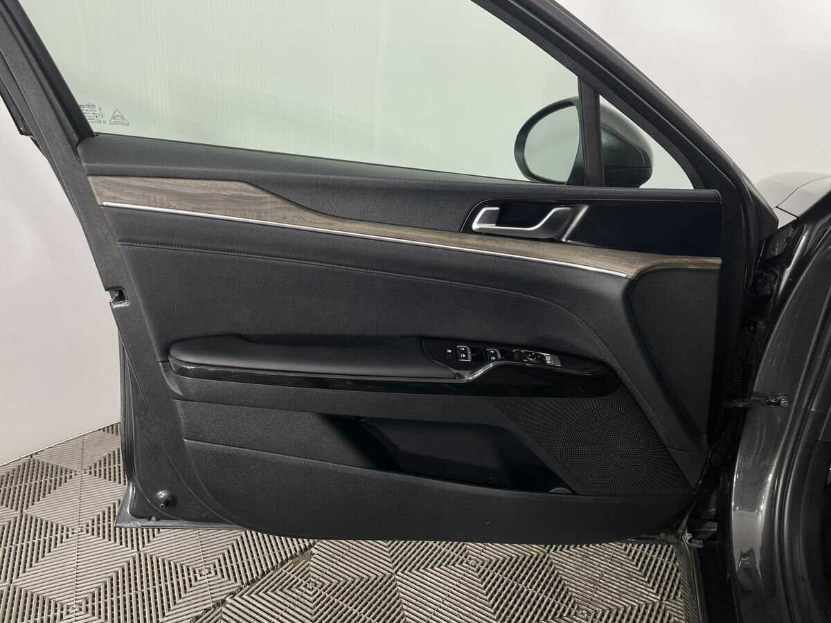 Б/У Киа К5 2021 года. Фото: #6