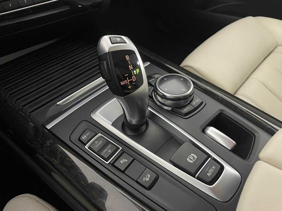 Б/У БМВ Икс5 2013 года. Фото: #12