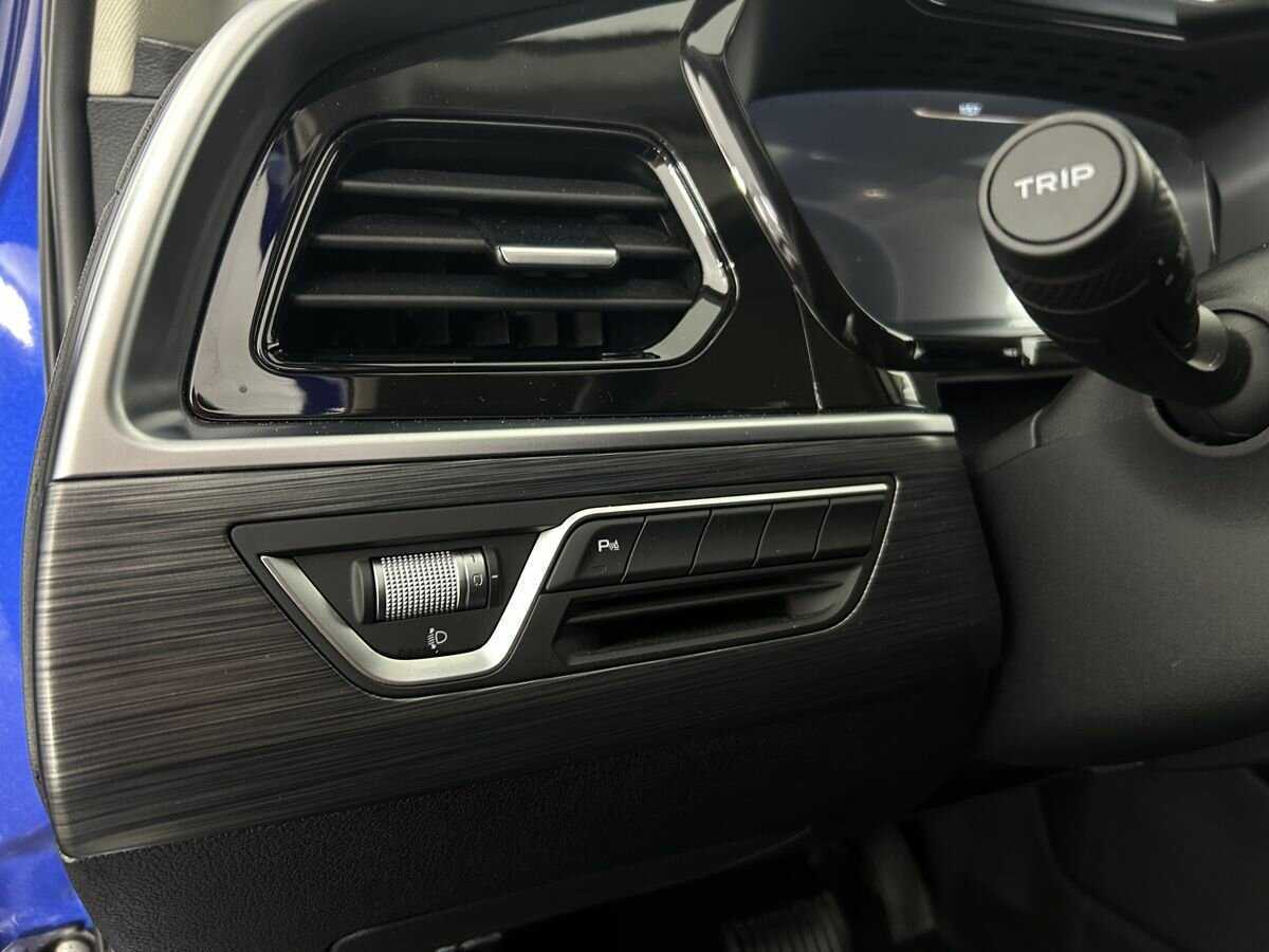 Б/У Джили Тугелла 2021 года. Фото: #6