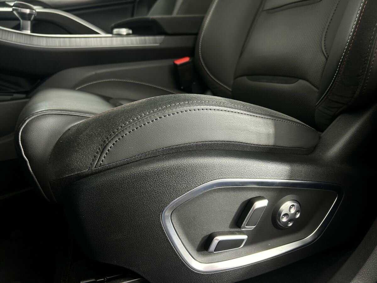 Б/У Джили Тугелла 2021 года. Фото: #7