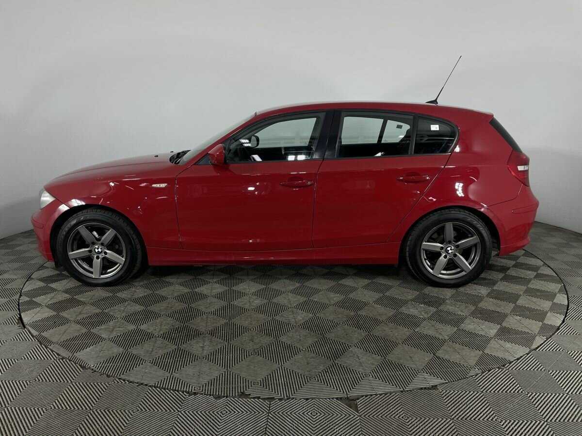 Б/У БМВ 1 серии 2010 года. Фото: #4