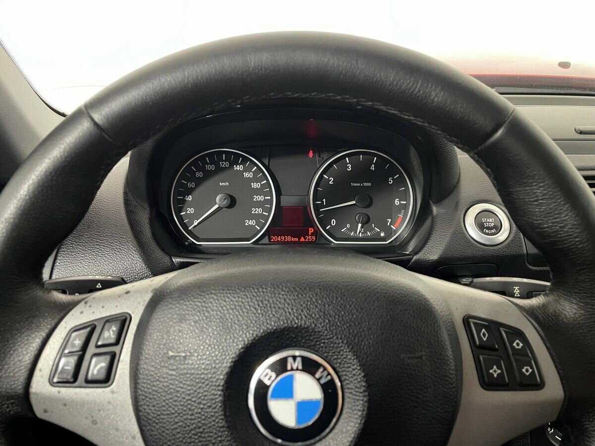 Б/У БМВ 1 серии 2010 года. Фото: #9