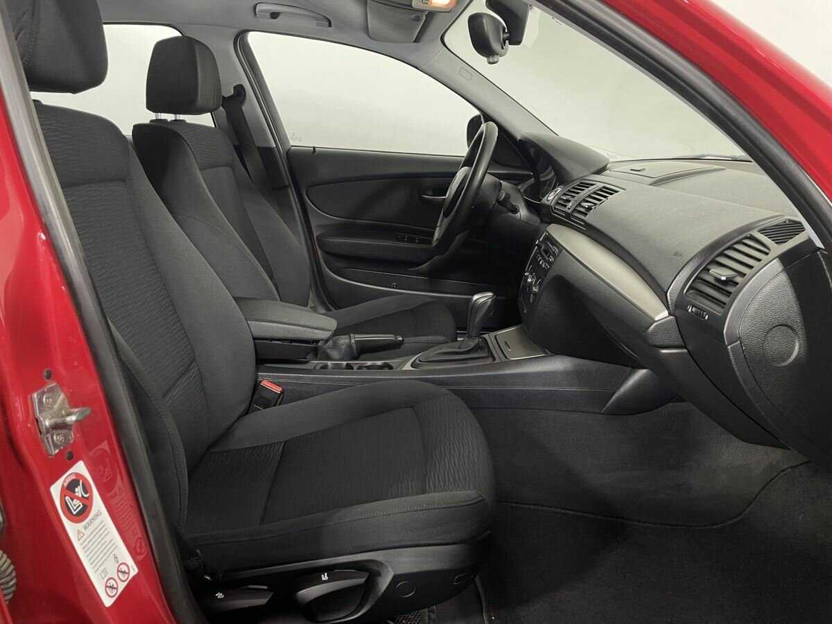 Б/У БМВ 1 серии 2010 года. Фото: #12