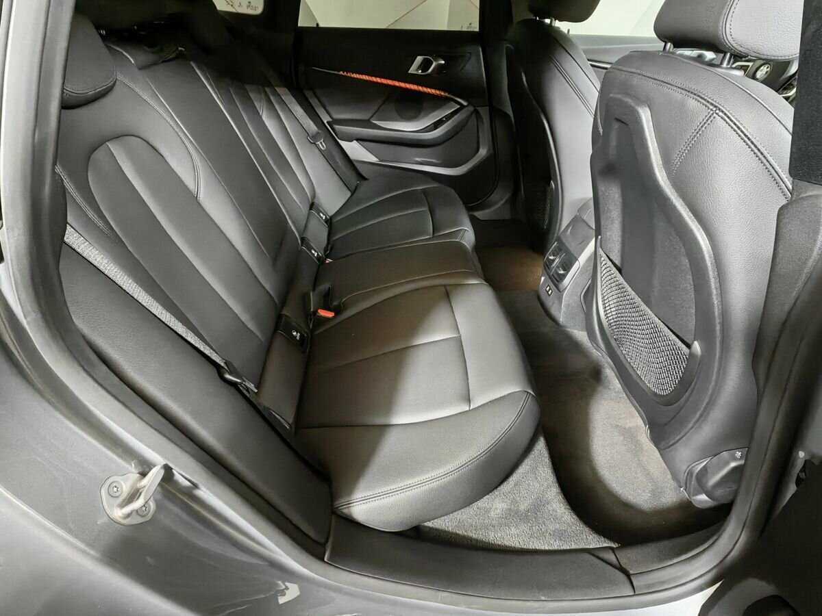 Б/У БМВ 2 серии 2021 года. Фото: #11