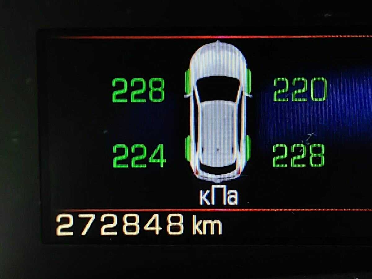 Б/У Кадиллак СРХ 2014 года. Фото: #13