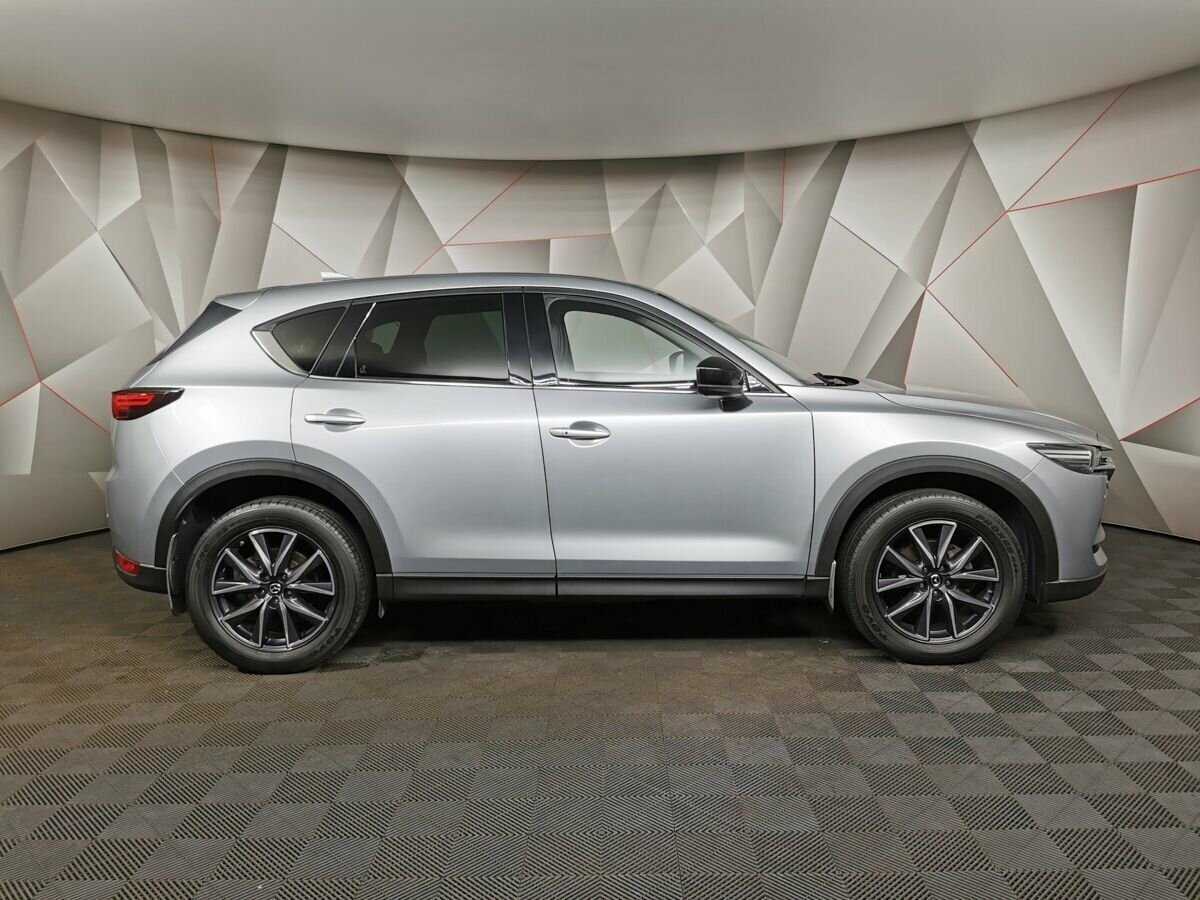 Б/У Мазда Ц-Икс-5 2017 года. Фото: #5