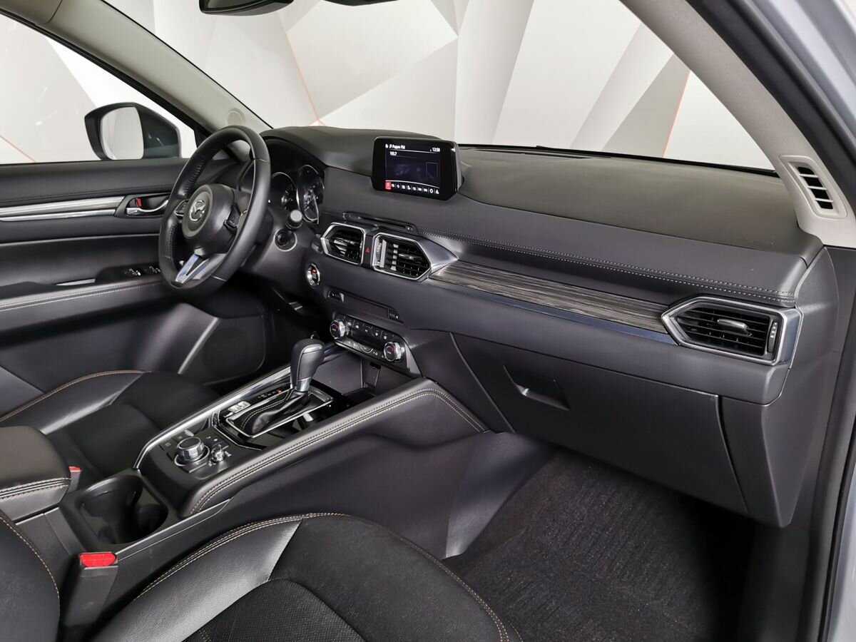 Б/У Мазда Ц-Икс-5 2017 года. Фото: #8