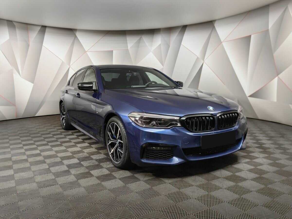 Б/У БМВ 5 серии 2018 года. Фото: #2