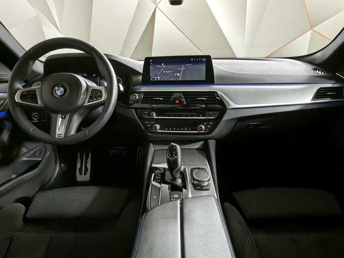 Б/У БМВ 5 серии 2018 года. Фото: #9