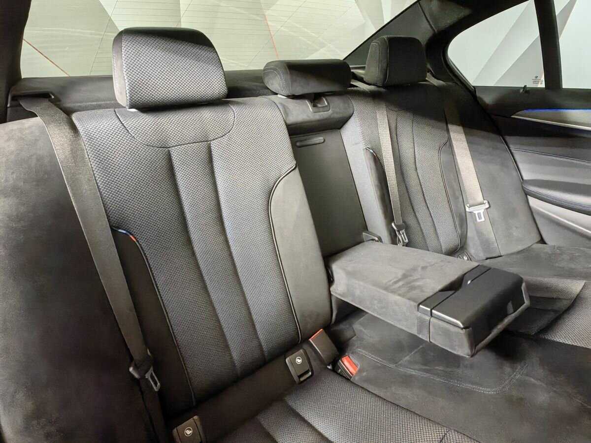 Б/У БМВ 5 серии 2018 года. Фото: #12