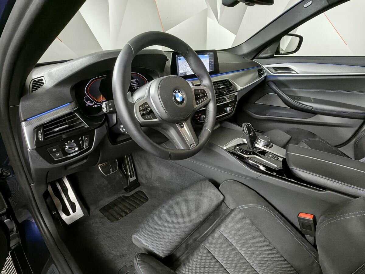 Б/У БМВ 5 серии 2018 года. Фото: #13