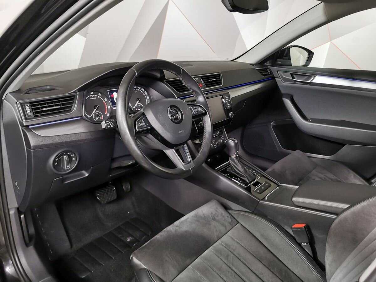 Б/У Шкода Суперб 2017 года. Фото: #13