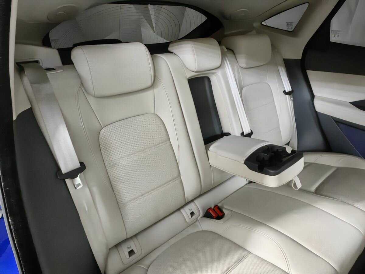 Б/У Ягуар Е-Пэйс 2019 года. Фото: #12