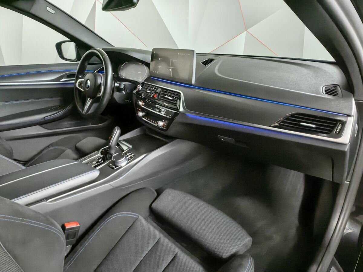 Б/У БМВ 5 серии 2021 года. Фото: #8