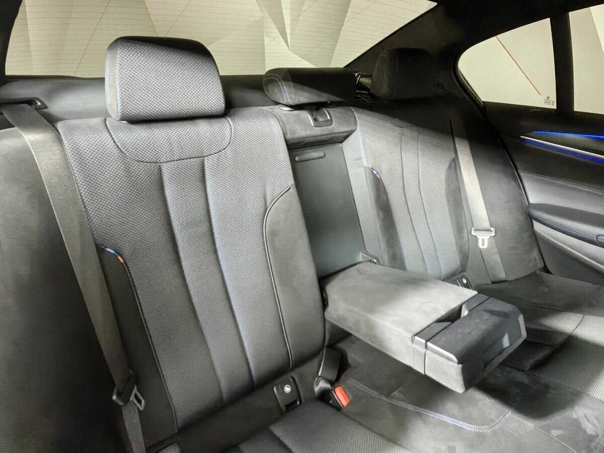 Б/У БМВ 5 серии 2021 года. Фото: #12