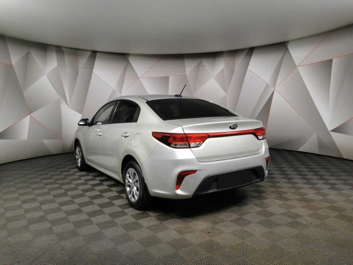 Б/У Киа Рио 2018 года. Фото: #3