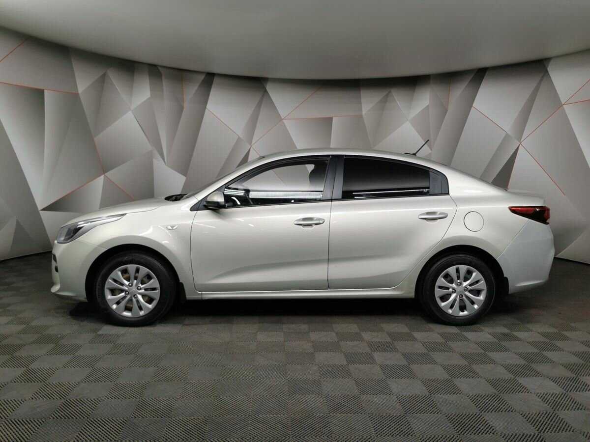 Б/У Киа Рио 2018 года. Фото: #4