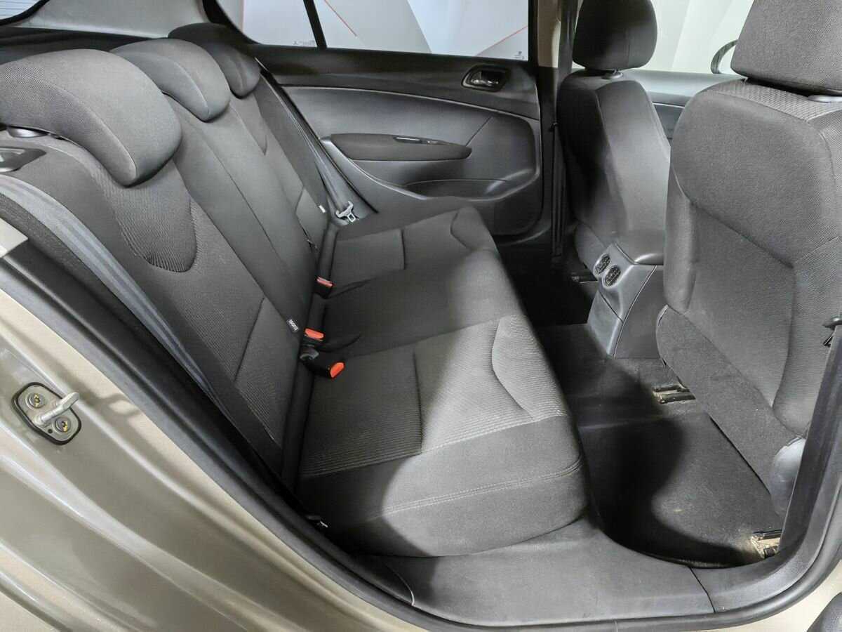 Б/У Пежо 408 2014 года. Фото: #11