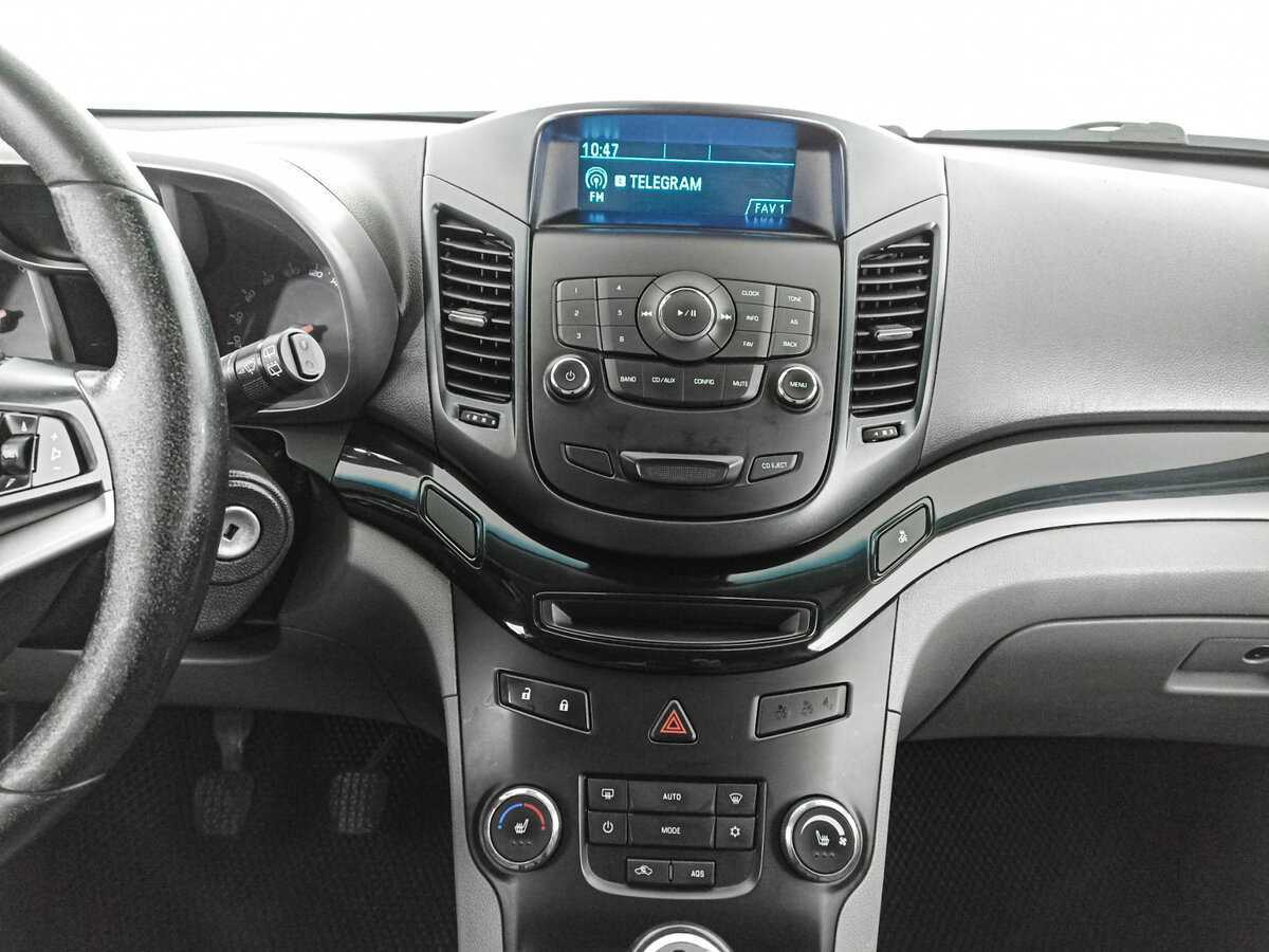 Б/У Шевроле Орландо 2013 года. Фото: #12