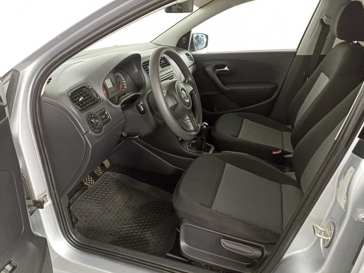 Б/У Фольксваген Поло 2014 года. Фото: #13