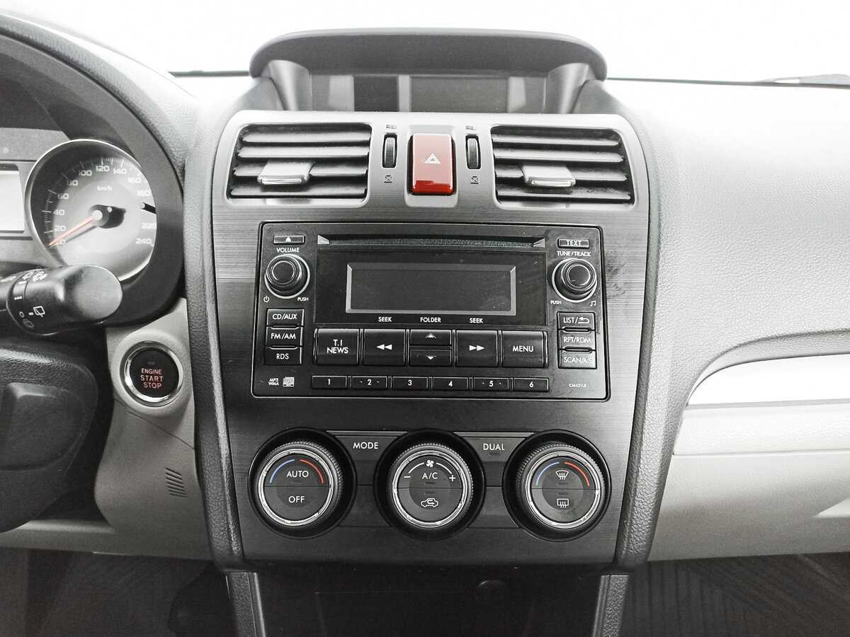 Б/У Субару ИксВи 2012 года. Фото: #10