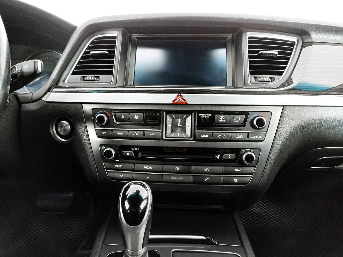 Б/У Хендай Генезис 2016 года. Фото: #12