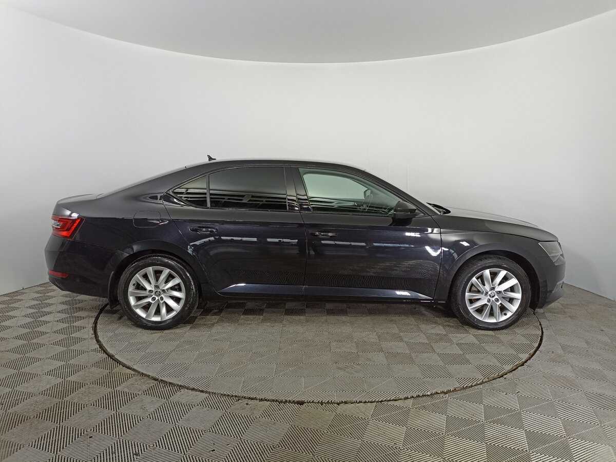 Б/У Шкода Суперб 2018 года. Фото: #3