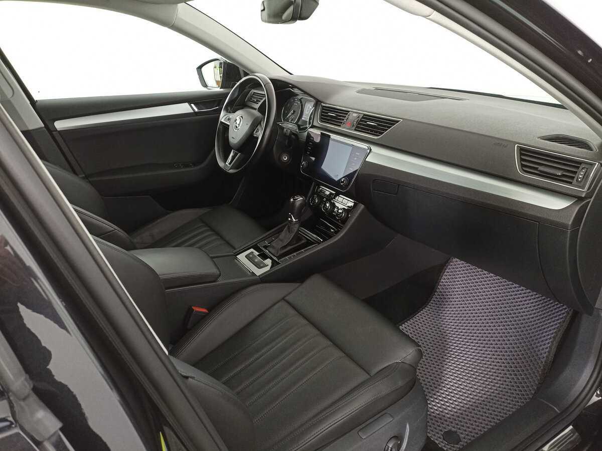 Б/У Шкода Суперб 2018 года. Фото: #8