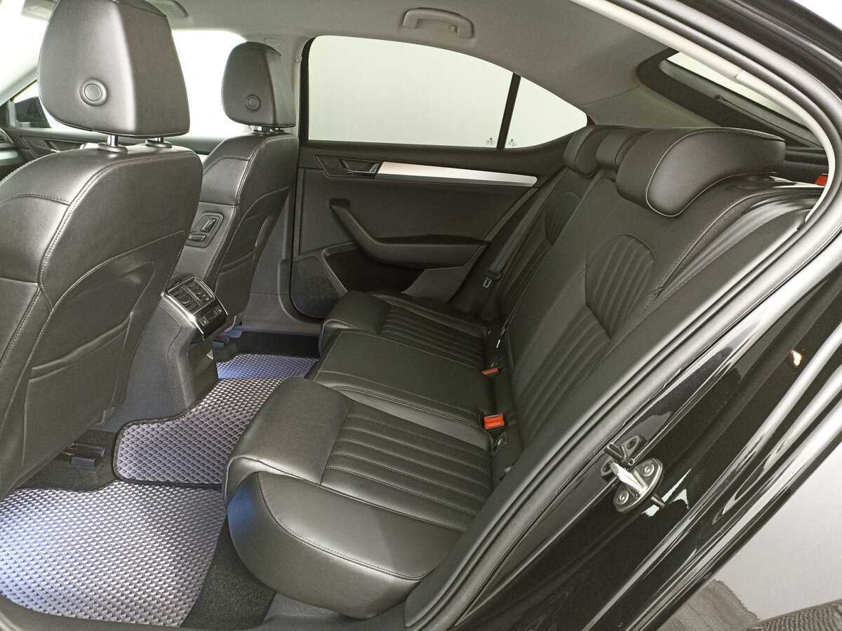 Б/У Шкода Суперб 2018 года. Фото: #9