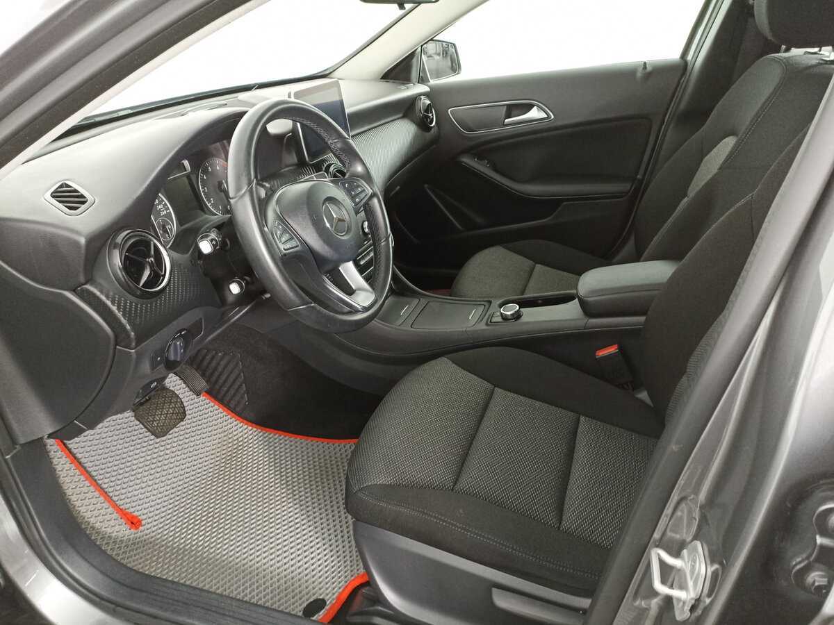 Б/У Мерседес-Бенц ГЛА 2016 года. Фото: #12