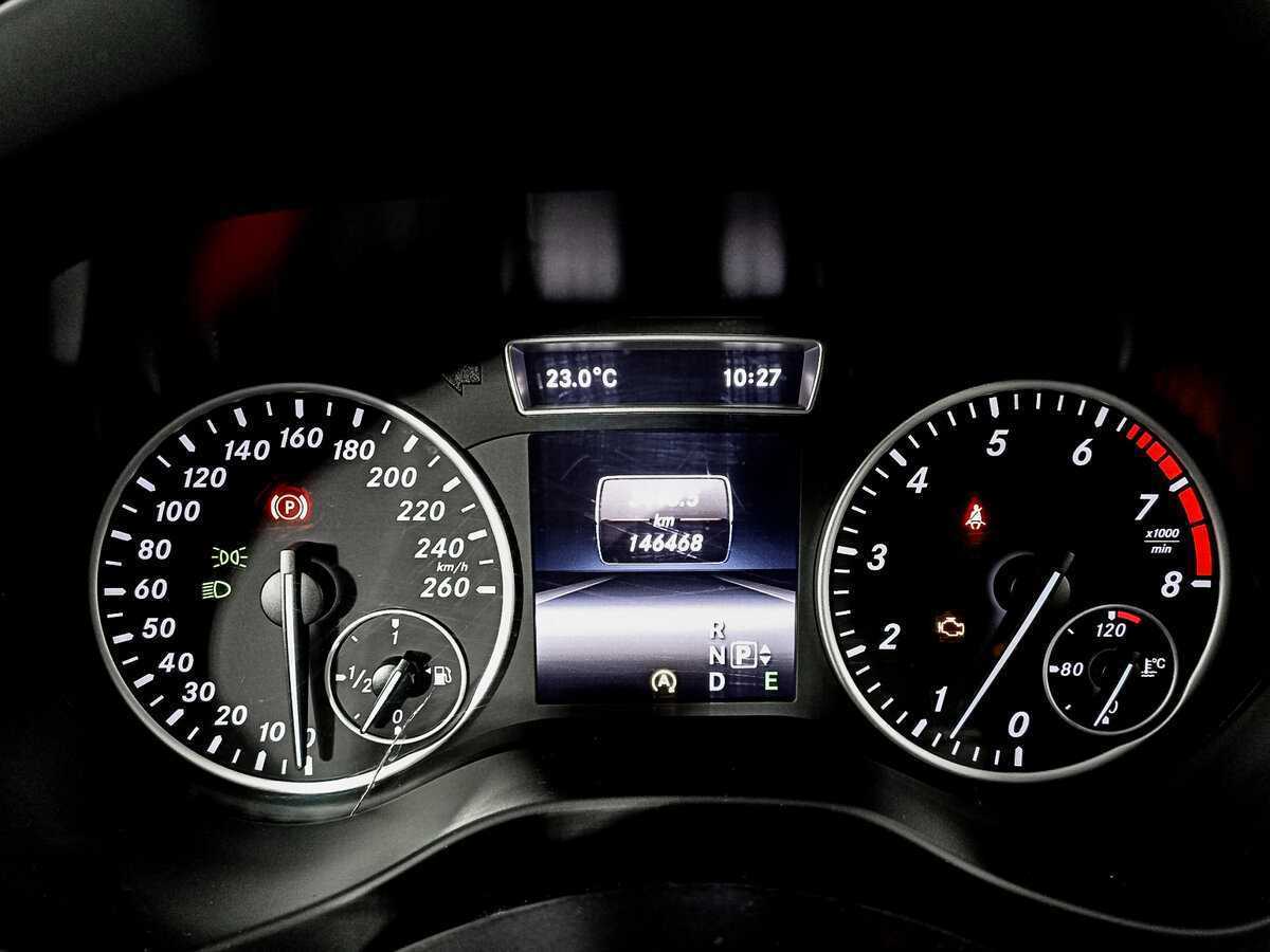 Б/У Мерседес-Бенц ГЛА 2015 года. Фото: #10