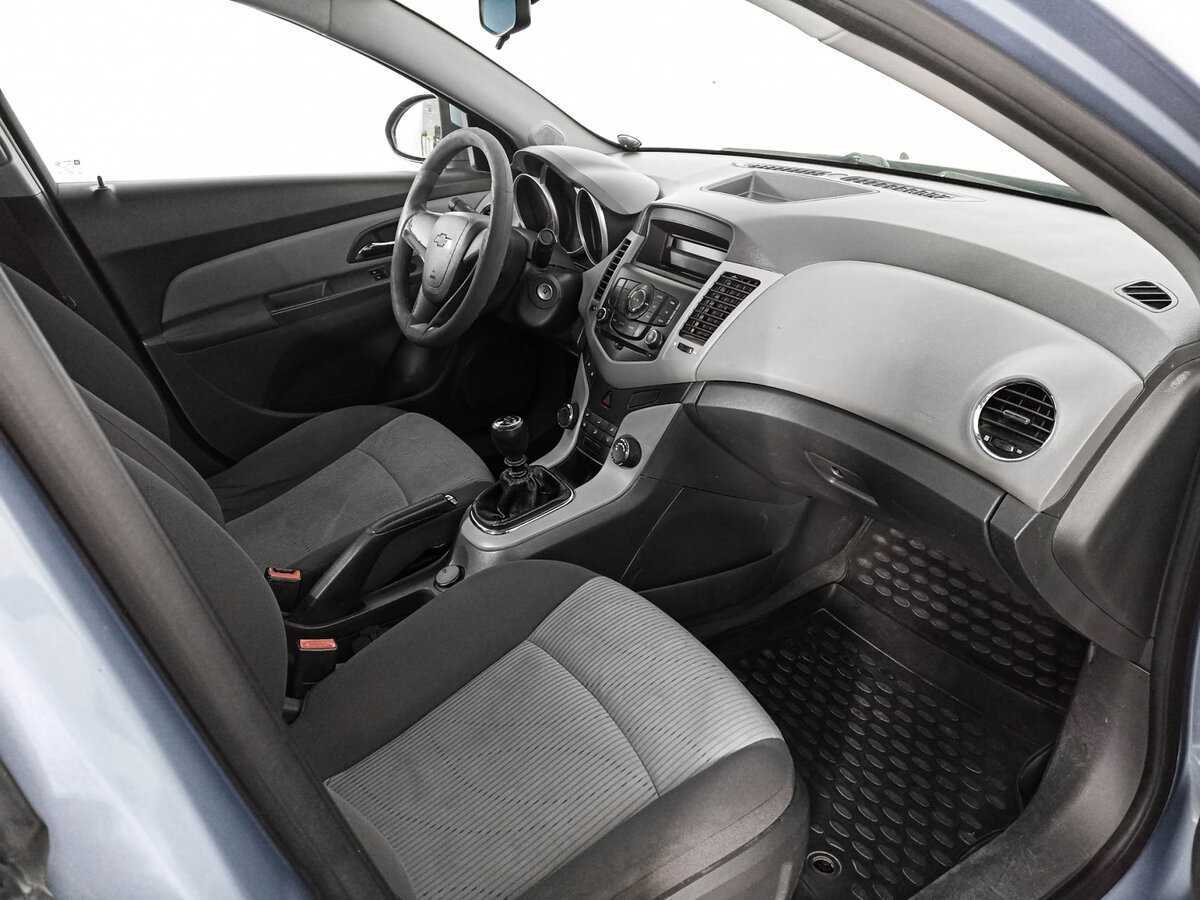 Б/У Шевроле Круз 2010 года. Фото: #8