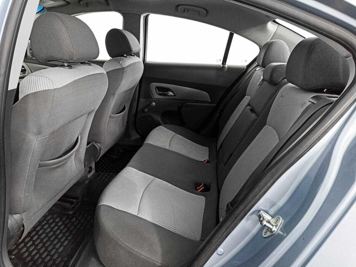 Б/У Шевроле Круз 2010 года. Фото: #9