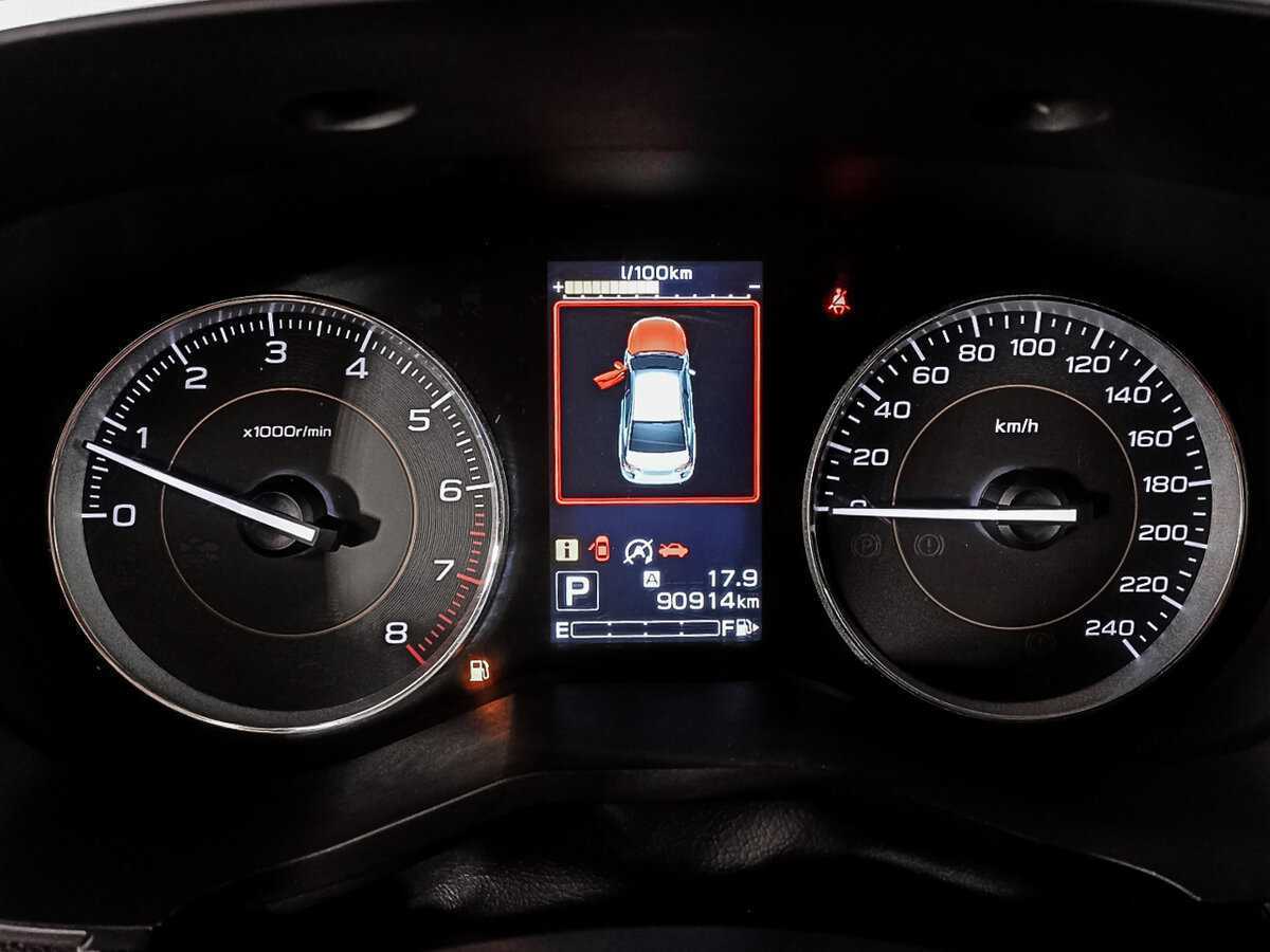 Б/У Субару ИксВи 2018 года. Фото: #10