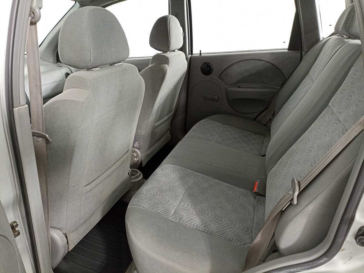 Б/У Шевроле Авео 2004 года. Фото: #9