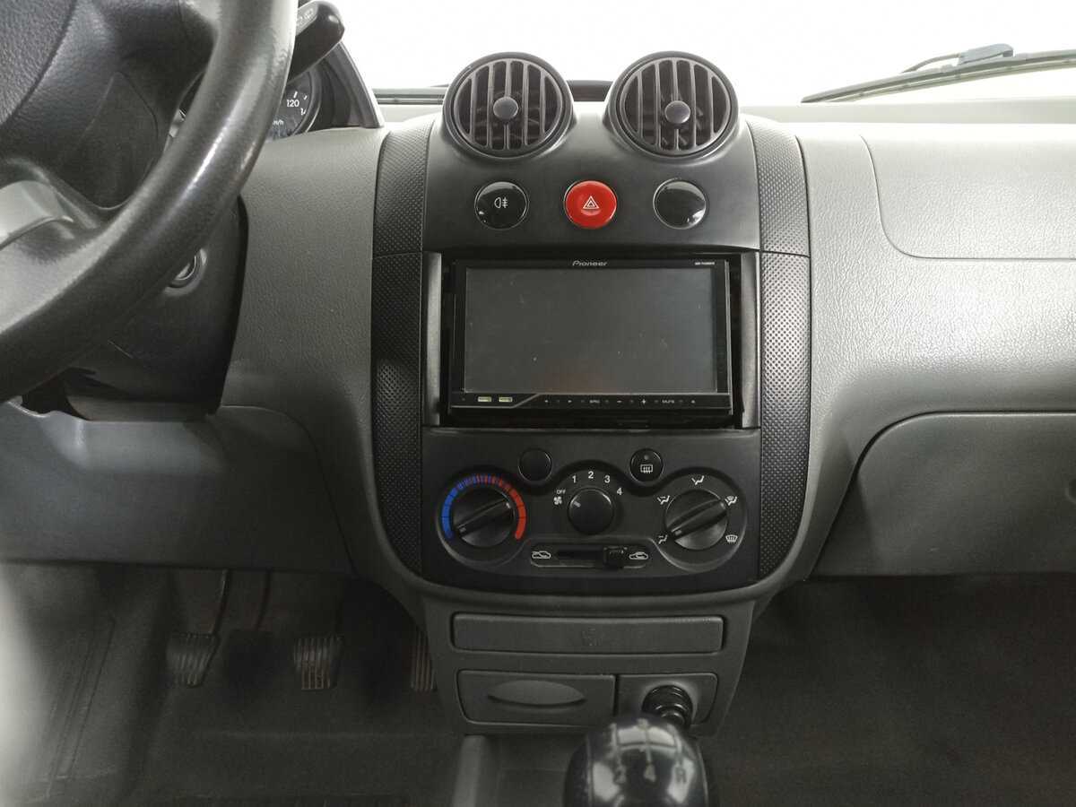 Б/У Шевроле Авео 2004 года. Фото: #12