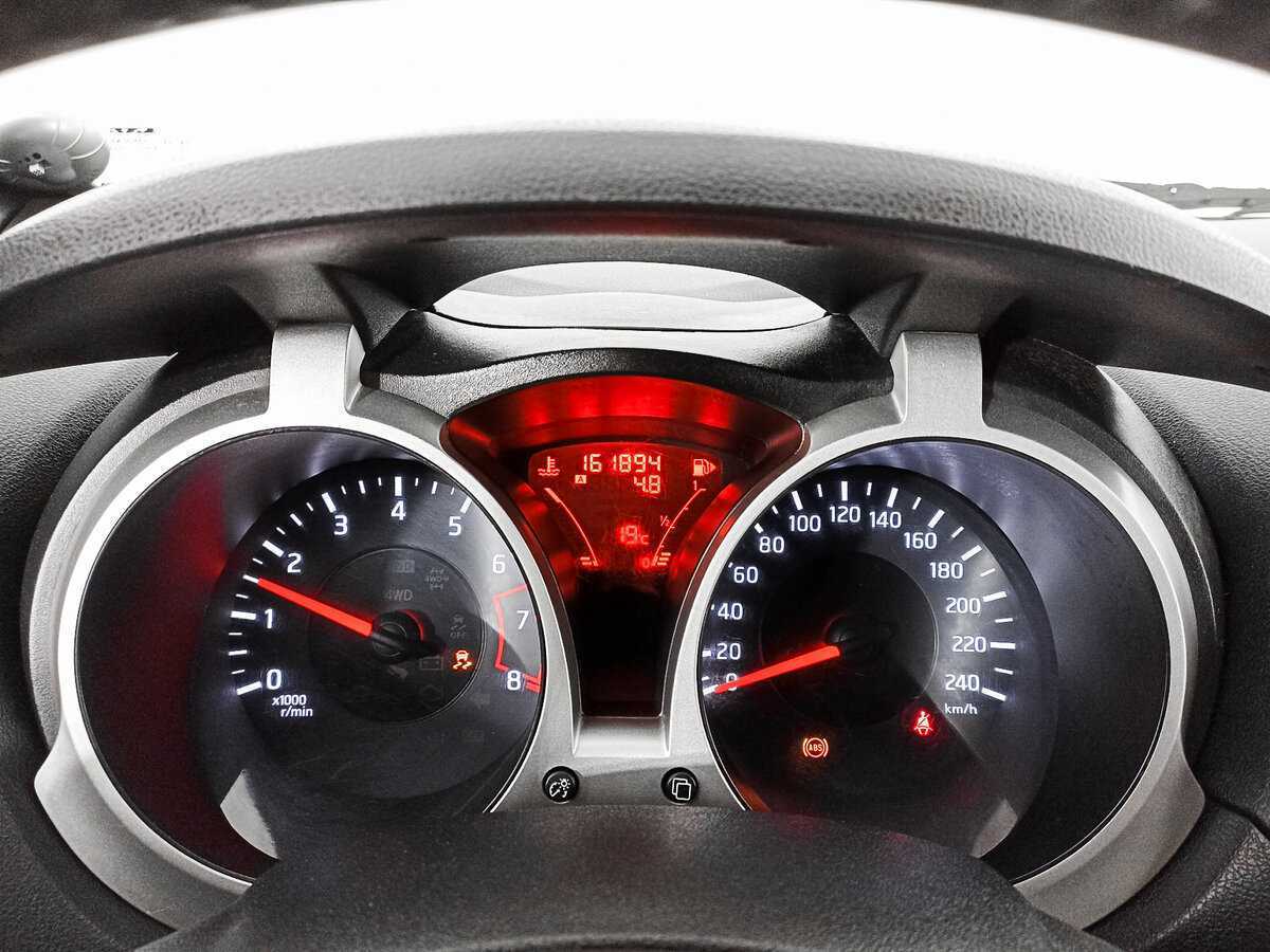 Б/У Ниссан Жук 2011 года. Фото: #10