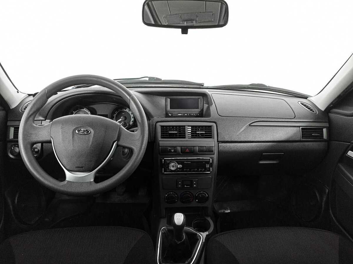 Б/У Лада (ВАЗ) Приора 2014 года. Фото: #11