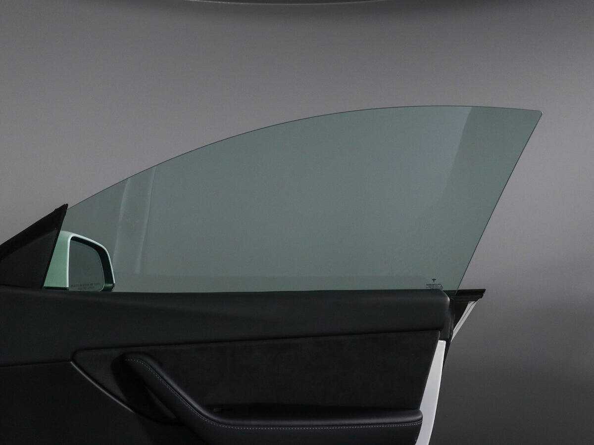 Б/У Тесла Модел У 2021 года. Фото: #27