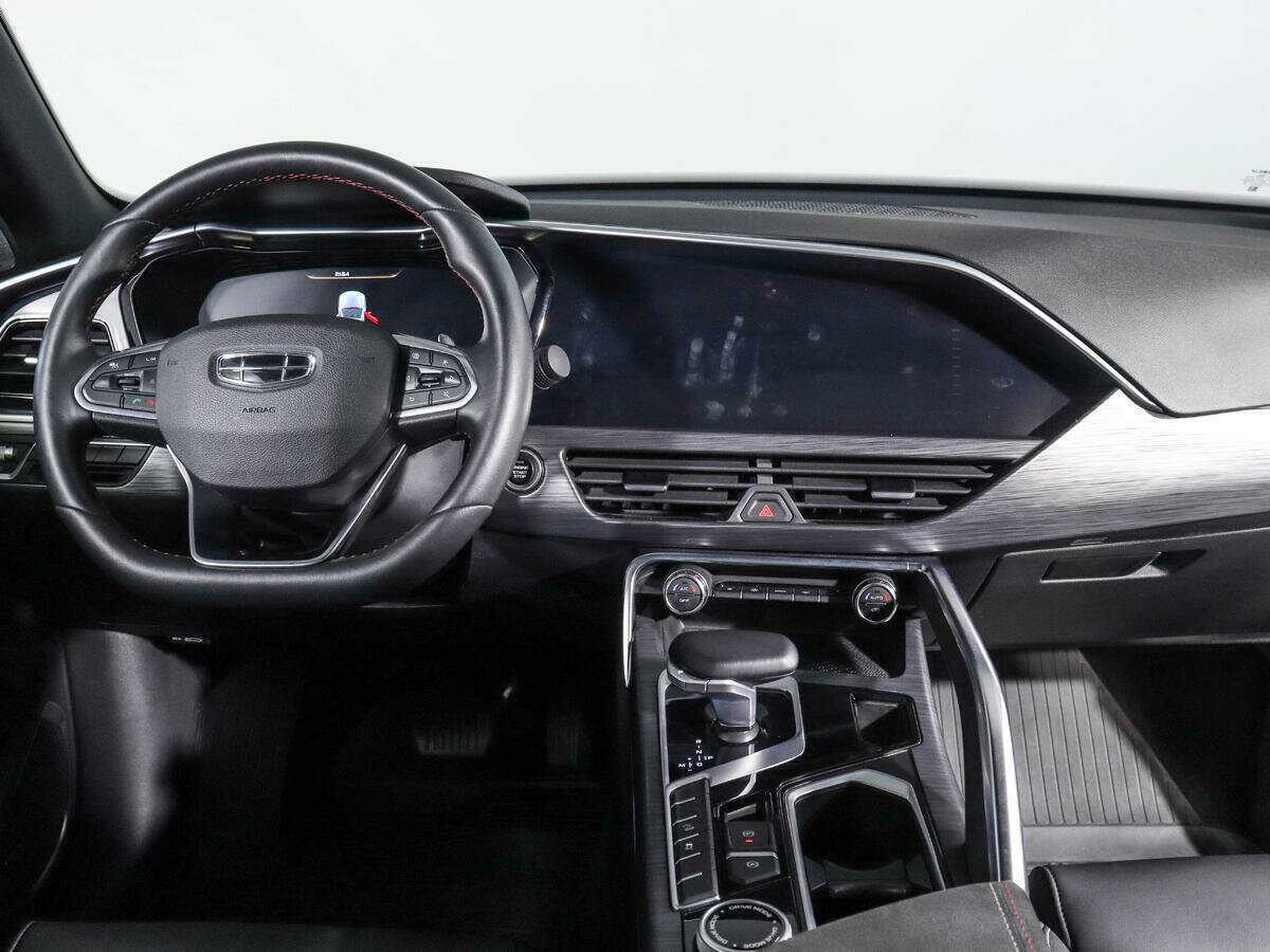 Б/У Джили Тугелла 2022 года. Фото: #10