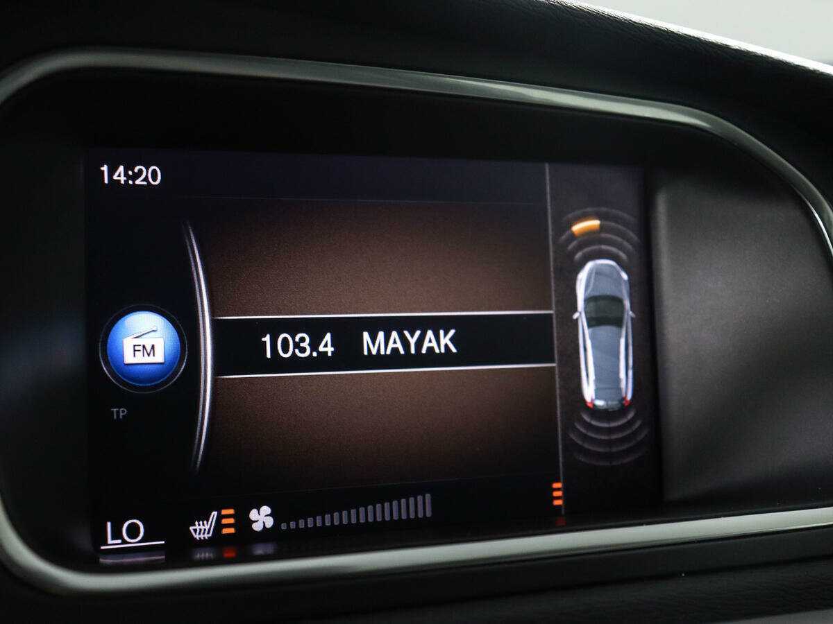 Б/У Вольво В40 Кросс Кантри 2019 года. Фото: #11