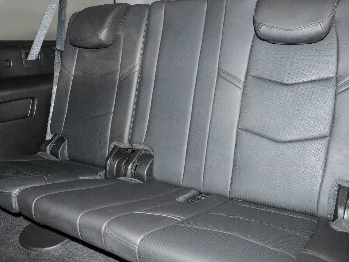 Б/У Кадиллак Эскалэйд 2018 года. Фото: #13