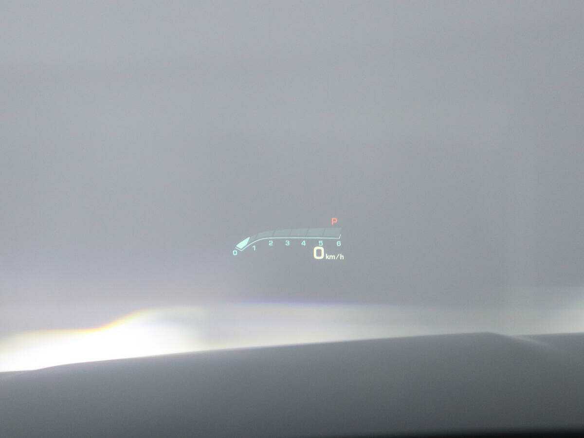 Б/У Кадиллак Эскалэйд 2018 года. Фото: #23