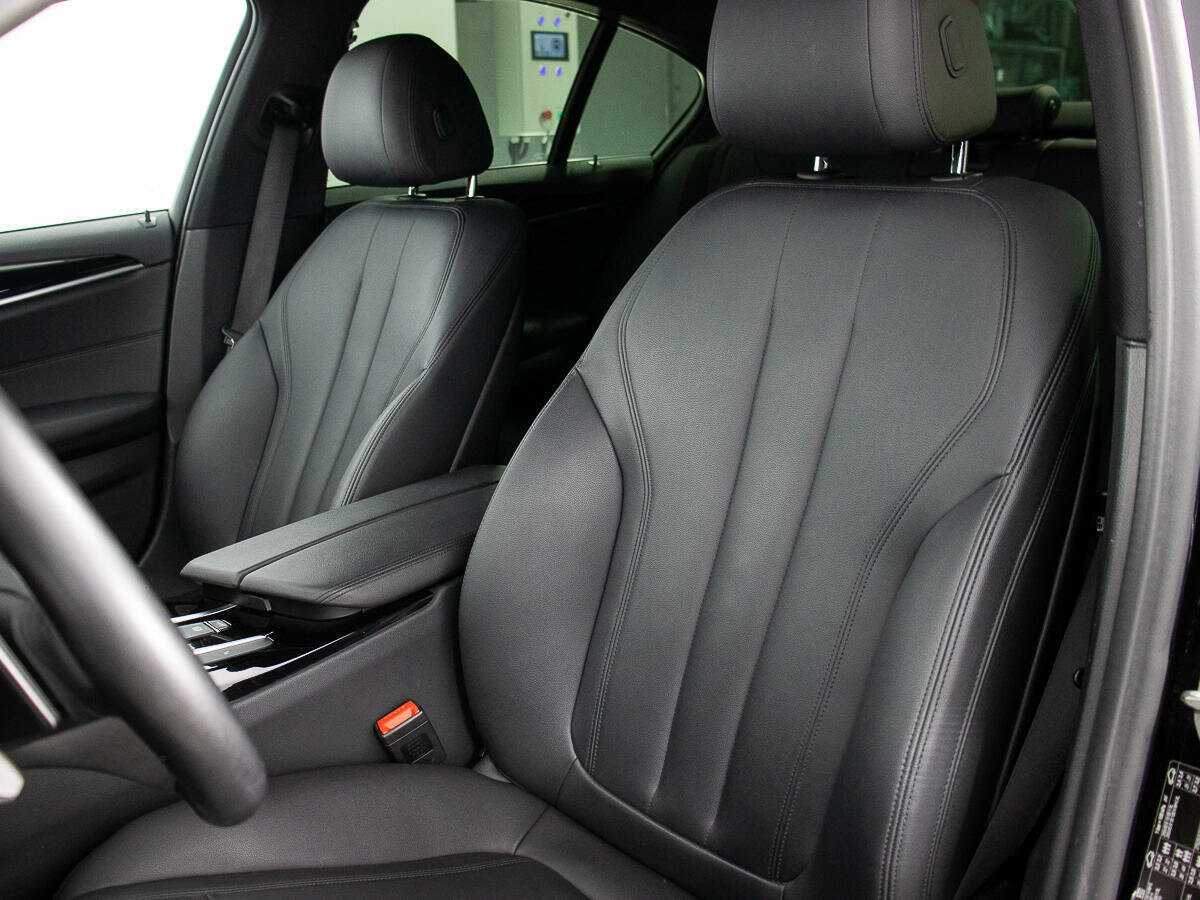 Б/У БМВ 5 серии 2017 года. Фото: #10