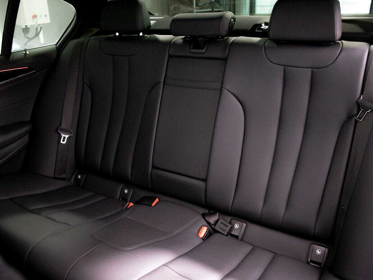 Б/У БМВ 5 серии 2017 года. Фото: #12