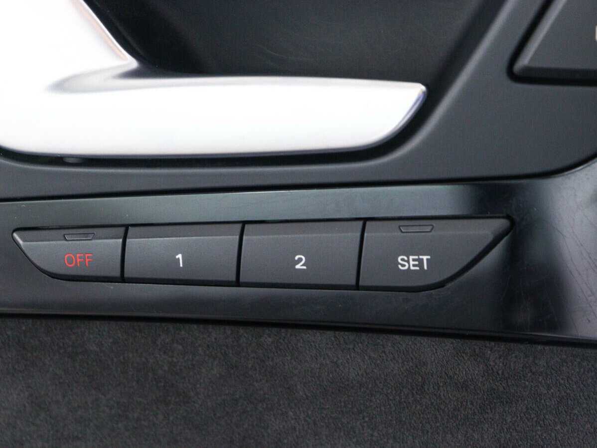 Б/У Ауди А8 2015 года. Фото: #14