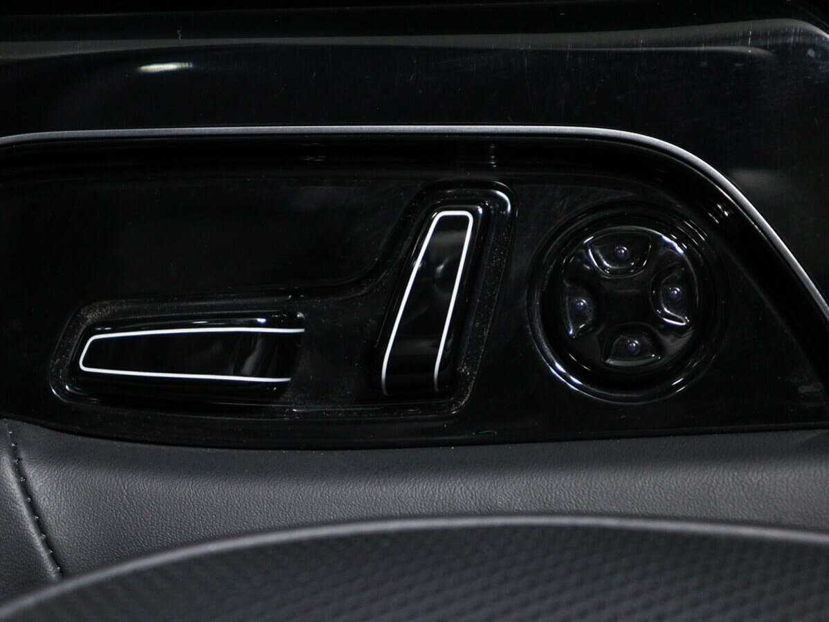 Б/У Ауди А8 2015 года. Фото: #19