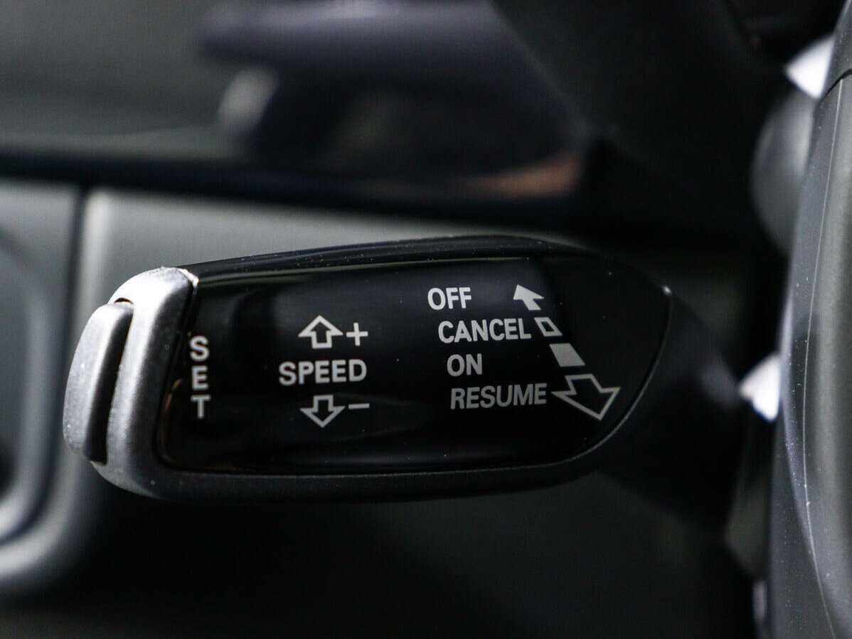 Б/У Ауди А8 2015 года. Фото: #25